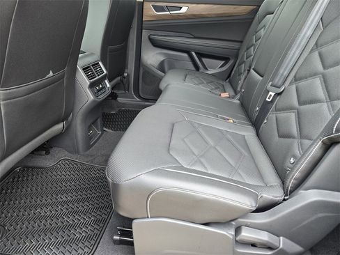 New 2026 Volkswagen Atlas SE image 21