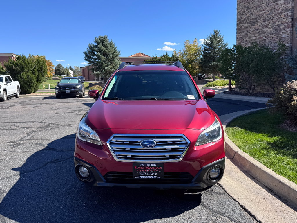 Used 2017 Subaru Outback 2.5i Premium AWD/4WD image 3