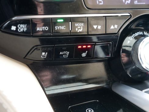 Used 2024 Acura MDX SH-AWD w/ Advance Package image 28