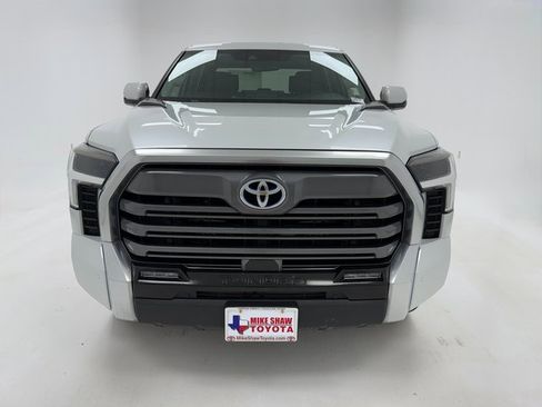 Used 2022 Toyota Tundra Limited image 3
