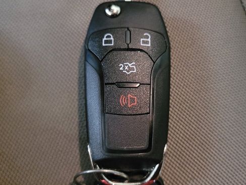 Used 2021 Ford EcoSport S image 32