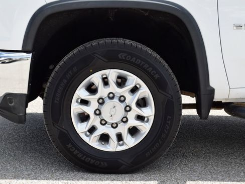 Used 2022 Chevrolet Silverado 2500 LT w/ Convenience Package AWD/4WD image 28