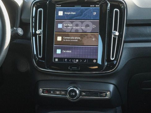 Used 2023 Volvo XC40 Recharge Ultimate AWD/4WD image 25