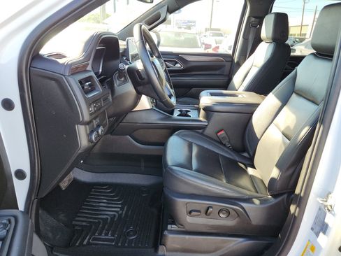 Used 2023 Chevrolet Suburban LT image 11