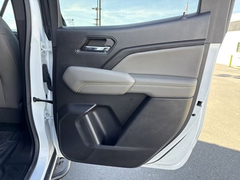 Used 2024 Chevrolet Colorado ZR2 w/ Technology Package image 58