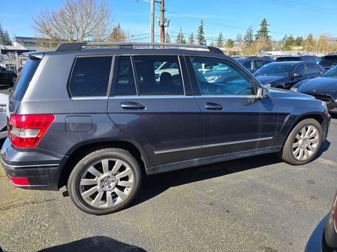 Used 2011 Mercedes-Benz GLK 350 4MATIC image 6