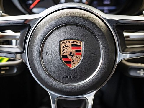 Certified 2018 Porsche 718 Boxster image 33