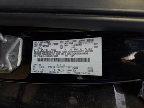 Used 2016 Ford Escape Titanium w/ Equipment Group 301A AWD/4WD image 34