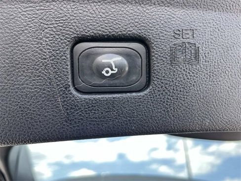 Used 2015 Ford Edge Titanium w/ Equipment Group 302A image 13