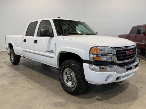 Used 2005 GMC Sierra 2500 SLE w/ Heavy-Duty Power Package AWD/4WD image 5