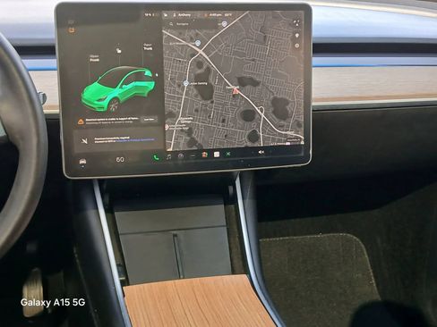 Used 2020 Tesla Model Y Long Range AWD/4WD image 23
