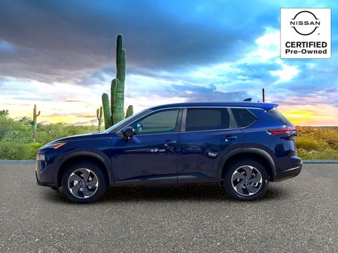 Certified 2025 Nissan Rogue SV FWD image 3