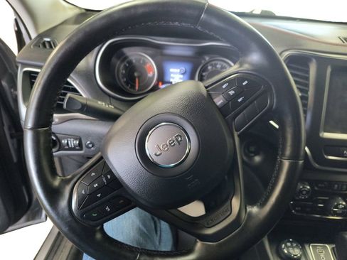 Used 2020 Jeep Cherokee Trailhawk AWD/4WD image 13