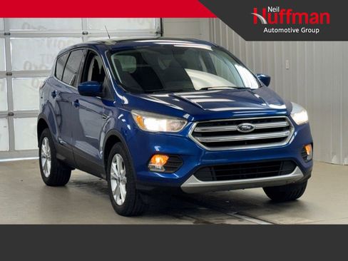 Used 2017 Ford Escape SE image 1