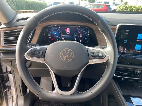 New 2026 Volkswagen Atlas SE FWD image 16