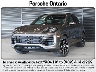 Used 2025 Porsche Cayenne Turbo video 1