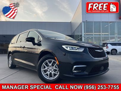 Used 2024 Chrysler Pacifica Touring-L