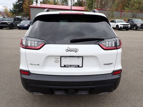 Certified 2022 Jeep Cherokee Latitude Lux w/ Sun & Sound Group image 4