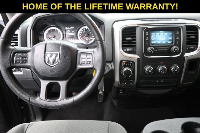 Used 2018 RAM 1500 Classic SLT AWD/4WD image 15
