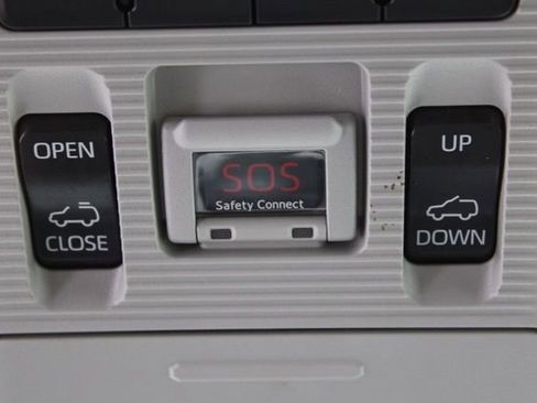 Used 2019 Toyota RAV4 Limited image 31