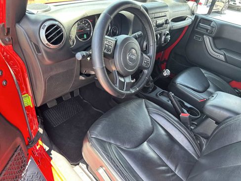 Used 2018 Jeep Wrangler Sport AWD/4WD image 10