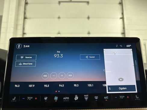 Used 2023 Lincoln Corsair Reserve w/ Equipment Group 202A image 30