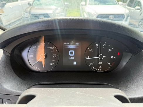 Used 2025 RAM ProMaster 2500 w/ Convenience Group FWD image 4