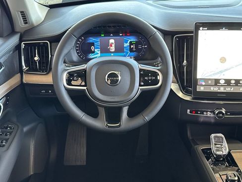 New 2026 Volvo XC90 T8 Plus AWD/4WD image 13