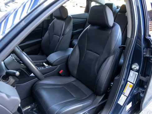 Used 2023 Honda Accord Touring image 5
