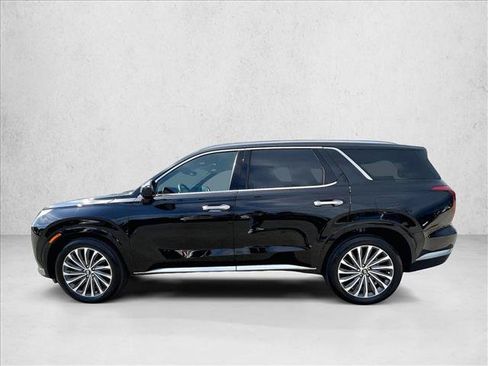 Used 2025 Hyundai Palisade Calligraphy FWD image 6