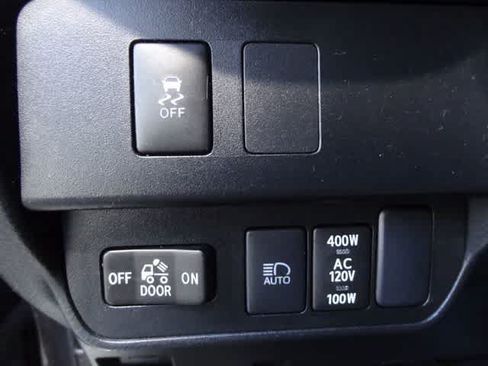 Used 2023 Toyota Tacoma TRD Sport AWD/4WD image 13
