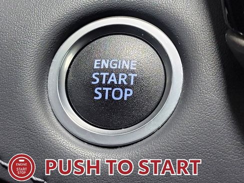 Certified 2021 Toyota Highlander XLE image 27