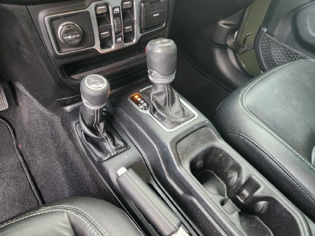 Used 2021 Jeep Wrangler Unlimited Sahara AWD/4WD image 22