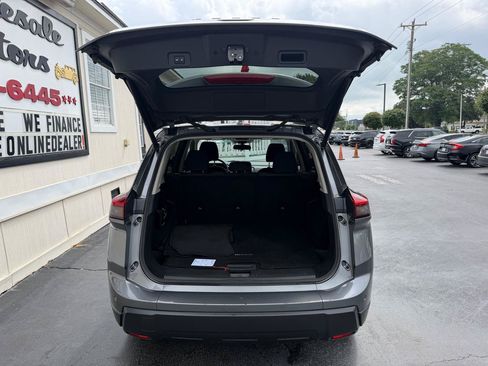 Used 2024 Nissan Rogue SV AWD/4WD image 27