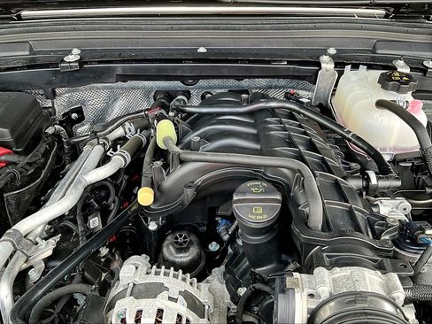 Used 2024 Jeep Wrangler Sport image 30