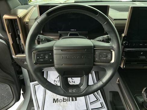 Used 2024 GMC Hummer EV 3X w/ LPO, Illumination Package image 2