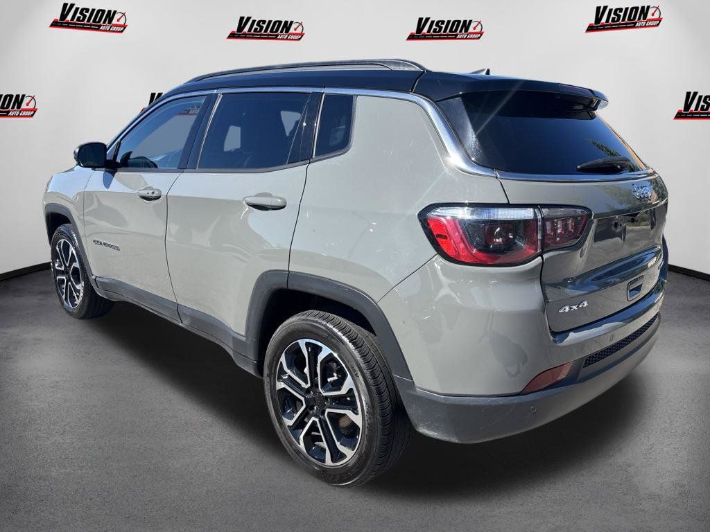 Used 2024 Jeep Compass Limited AWD/4WD image 8