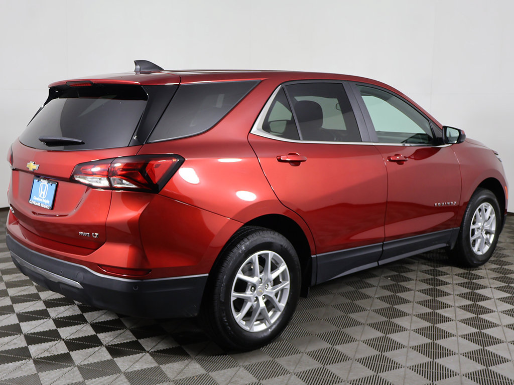 Used 2024 Chevrolet Equinox LT AWD/4WD image 9