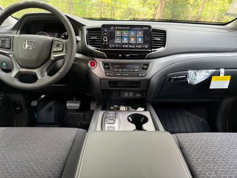 New 2026 Honda Ridgeline Sport image 9