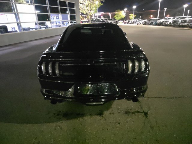 Used 2017 Ford Mustang GT w/ GT Performance Package RWD image 4