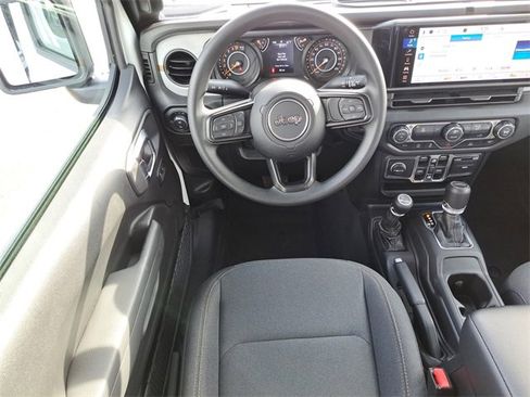 New 2026 Jeep Gladiator Sport image 12