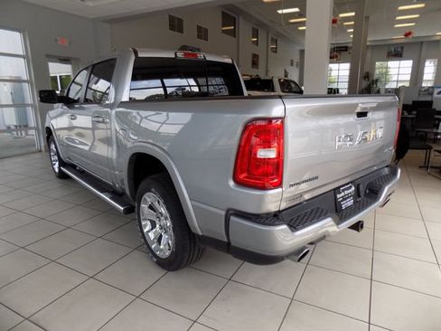 Certified 2025 RAM 1500 Big Horn AWD/4WD image 5