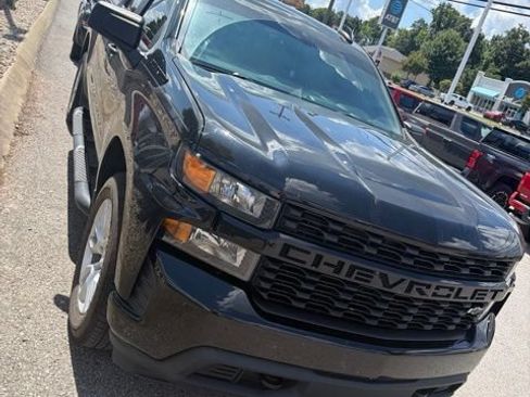 Used 2022 Chevrolet Silverado 1500 Custom w/ LPO, Dark Essentials Package RWD image 1