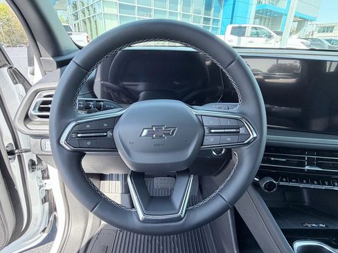 New 2026 Chevrolet Traverse LT w/ Midnight/Sport Edition image 13