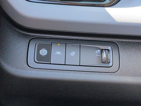 New 2027 Chevrolet Bolt RS w/ Technology Package FWD image 17