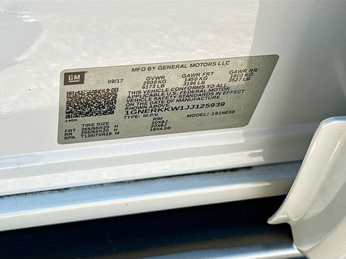 Used 2018 Chevrolet Traverse Premier w/ Driver Confidence II Package FWD image 27