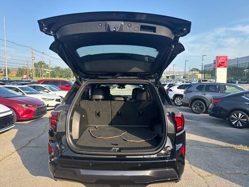 Used 2026 GMC Terrain AT4 AWD/4WD image 9