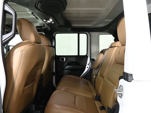 Used 2021 Jeep Wrangler Unlimited Sahara w/ Cold Weather Group image 34