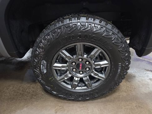 New 2026 GMC Sierra 1500 AT4X AWD/4WD image 39