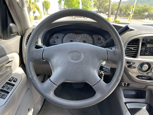 Used 2002 Toyota Sequoia Limited image 28